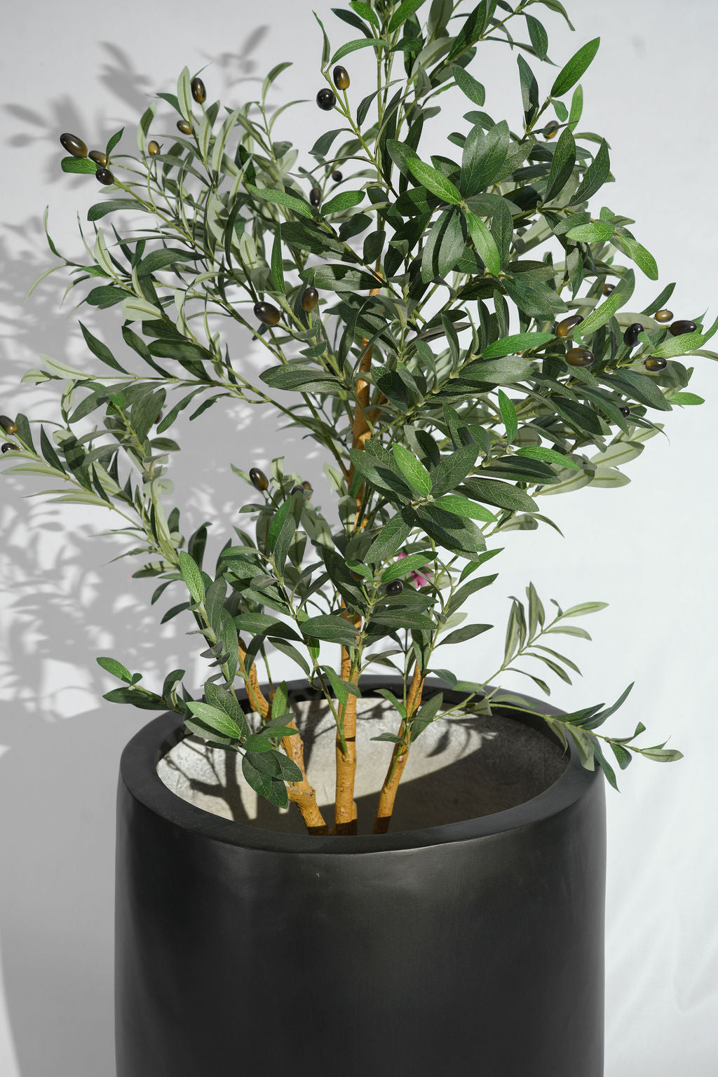 Snowcap - White - Fiberglass Planter