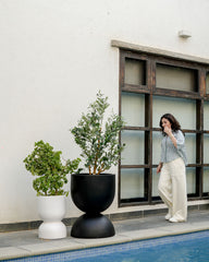 Stack - White(M) - Fiberglass Planter