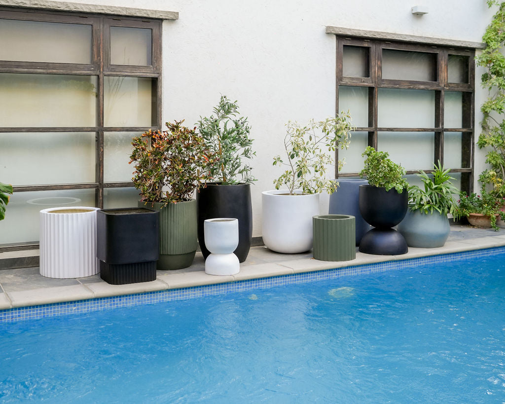 Snowcap - White - Fiberglass Planter